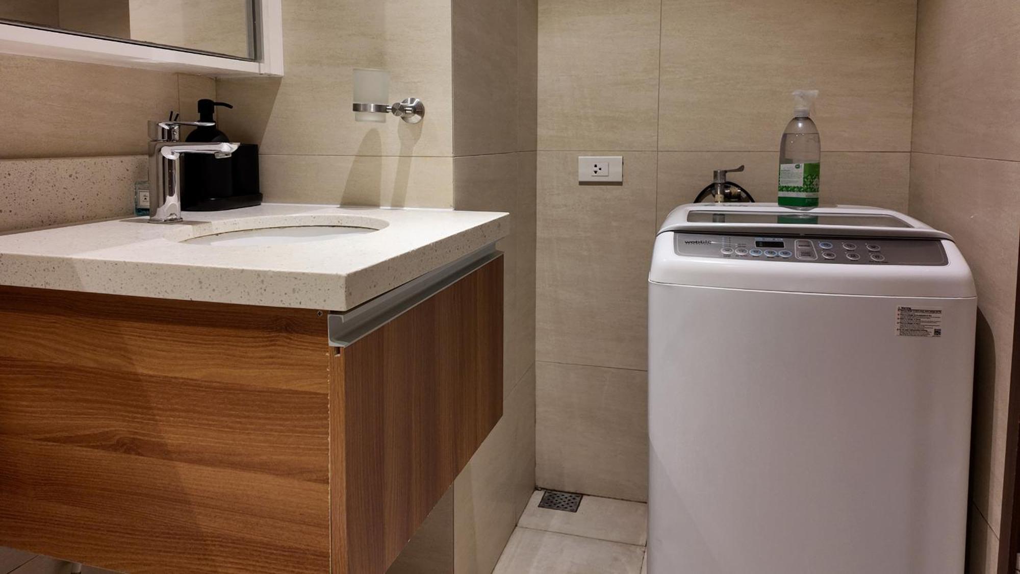 Dominiks Stylish Resort Gem Ocean View Pool Queen Bed At Tambuli 8 Floor Fast Wifi Μακτάν Εξωτερικό φωτογραφία