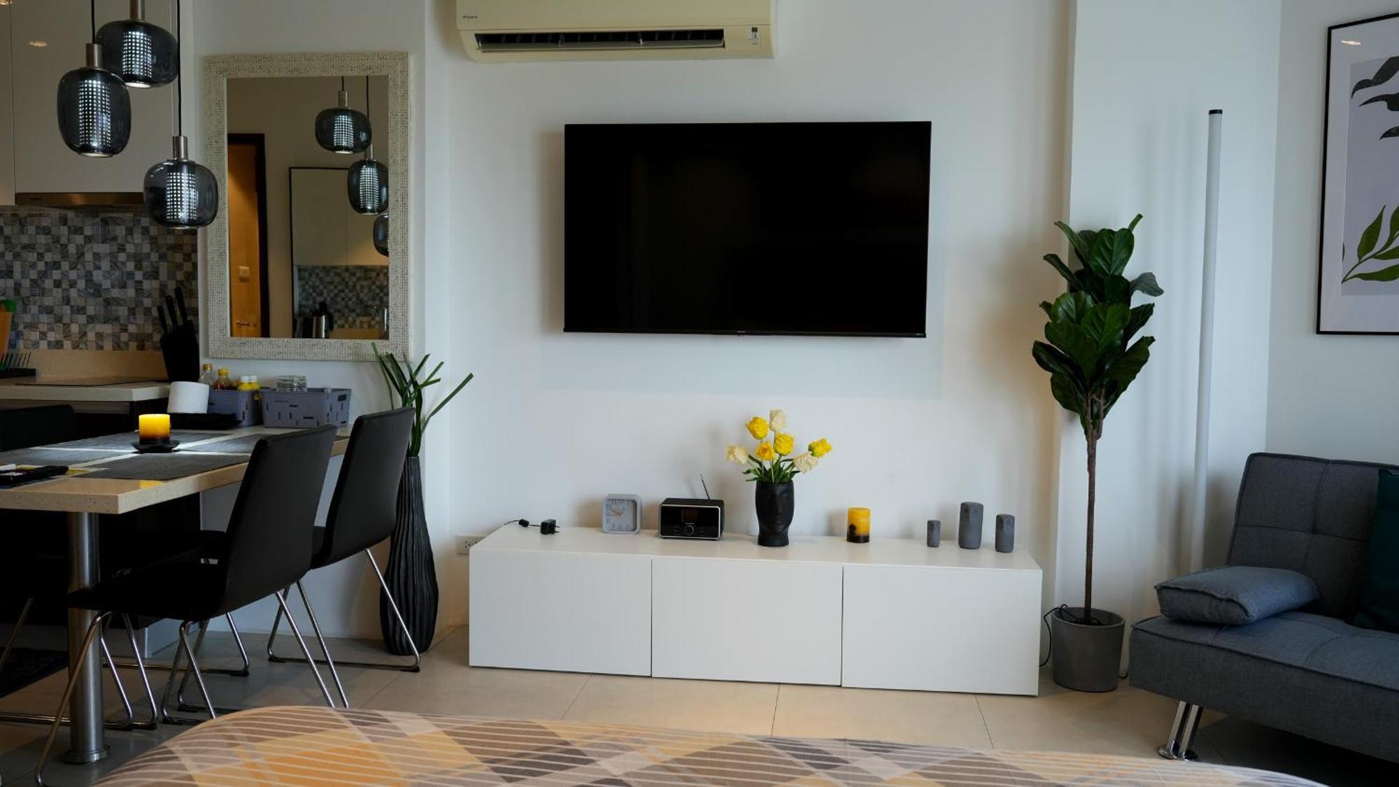 Dominiks Stylish Resort Gem Ocean View Pool Queen Bed At Tambuli 8 Floor Fast Wifi Μακτάν Εξωτερικό φωτογραφία
